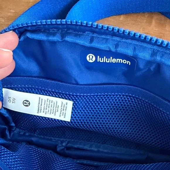 lululemon athletica Everywhere Belt Bag - Picture 4 of 6
